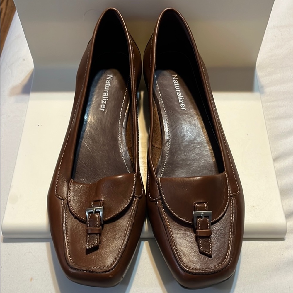 Naturalizer Women's Brown Loafers